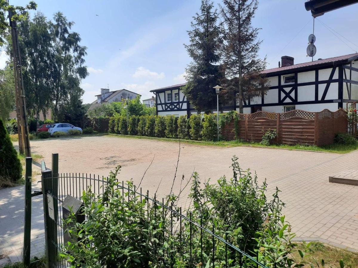 Nadmorskie Apartamenty Ustka Buitenkant foto