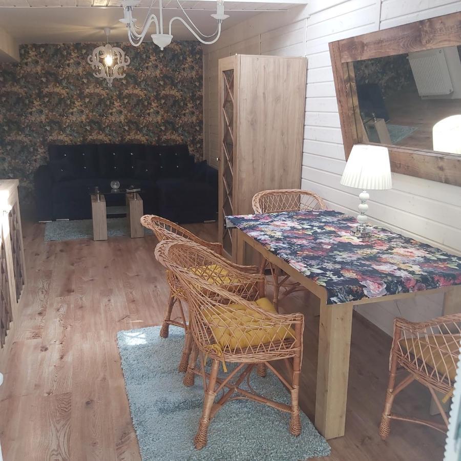 Nadmorskie Apartamenty Ustka Buitenkant foto