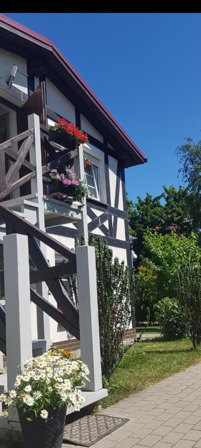 Nadmorskie Apartamenty Ustka Buitenkant foto